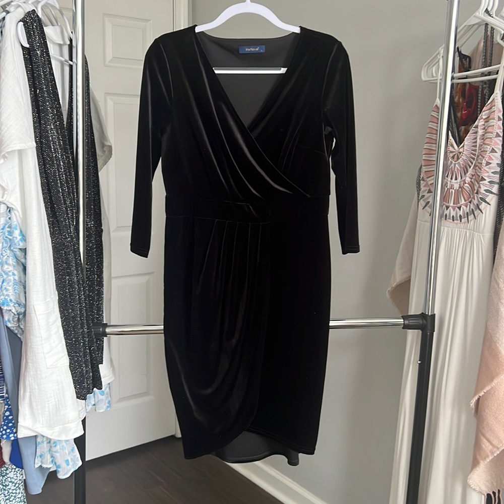 Quarter sleeve black velvet short dress, size large - never worn